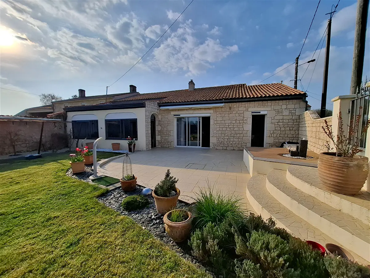 Achat maisonà SAINT HIPPOLYTE