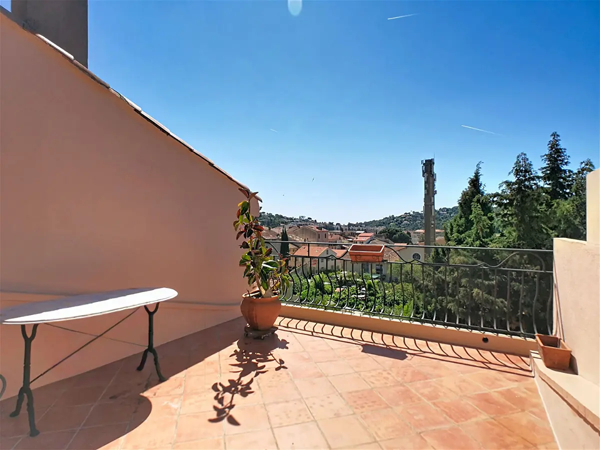 Achat appartementà VALLAURIS