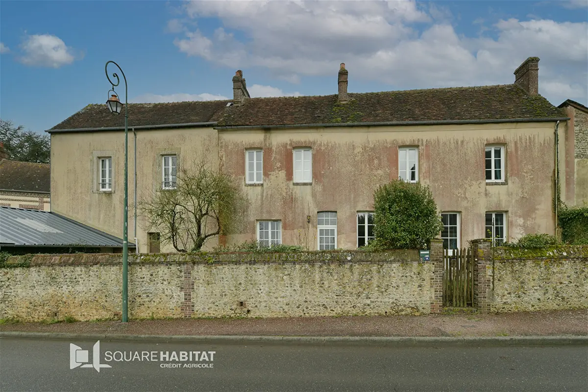 Maison 7 pièces 202 m² · à Moulins la Marche 61380 · 202 m² · 166 500 €