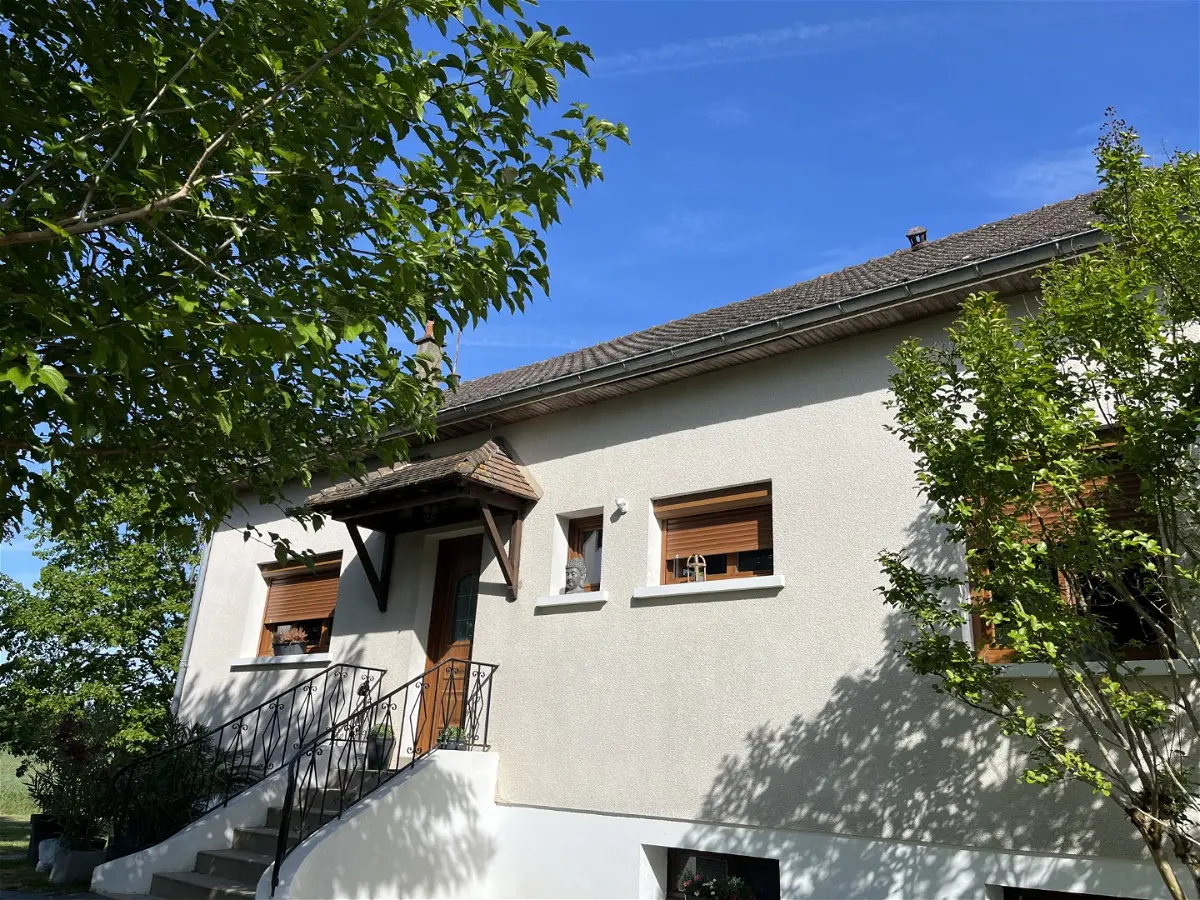 maisonà YZEURE SUR CREUSE