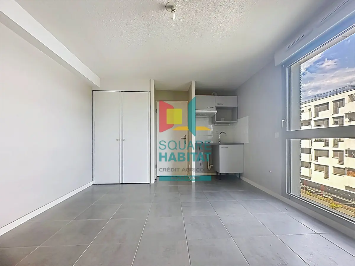appartementà BORDEAUX BASTIDE