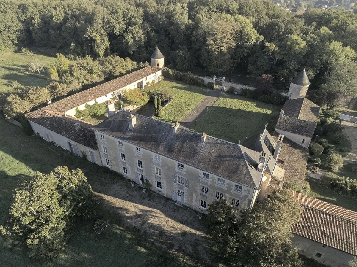 Achat maisonà POITIERS