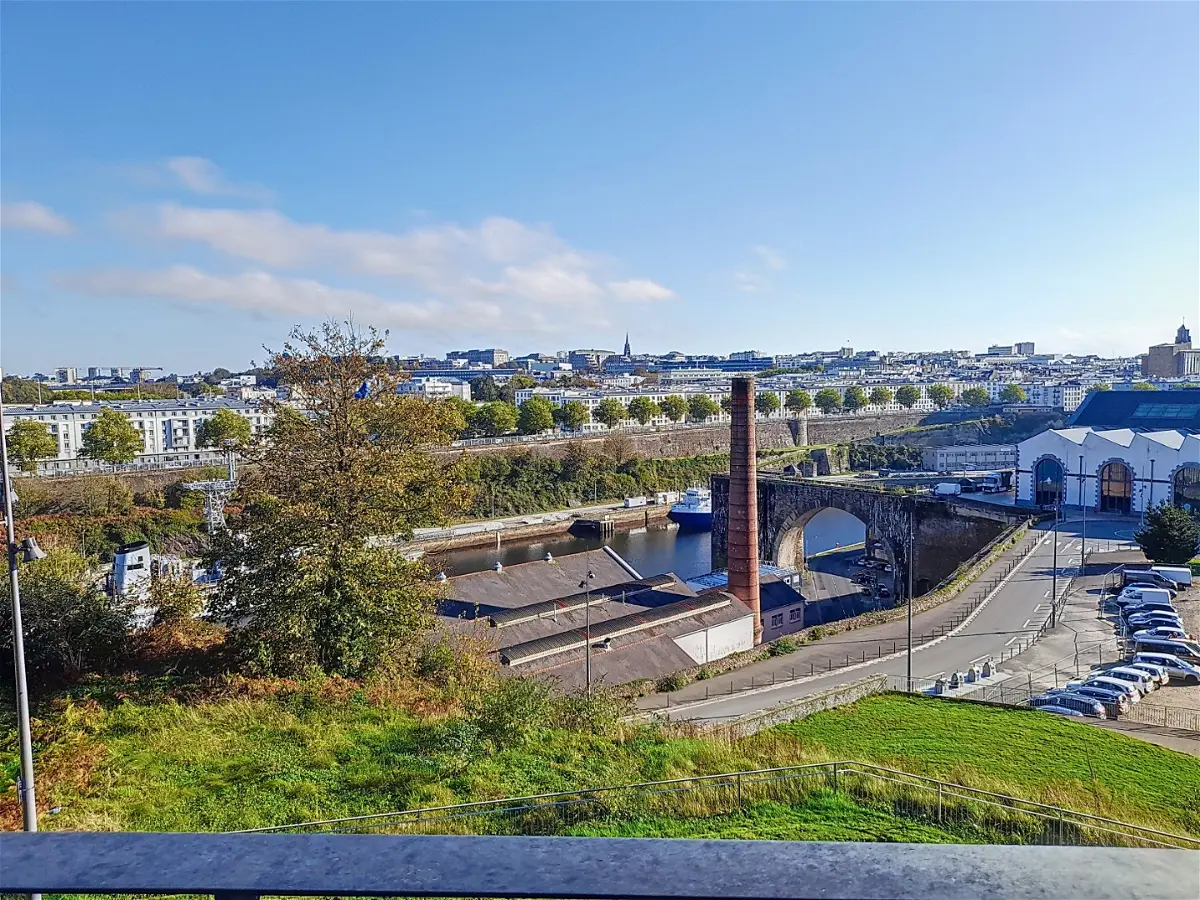 Appartement 80 m² · à Brest · 80,2 m² · 990 €/mois
