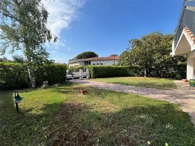 maisonà CUGNAUX