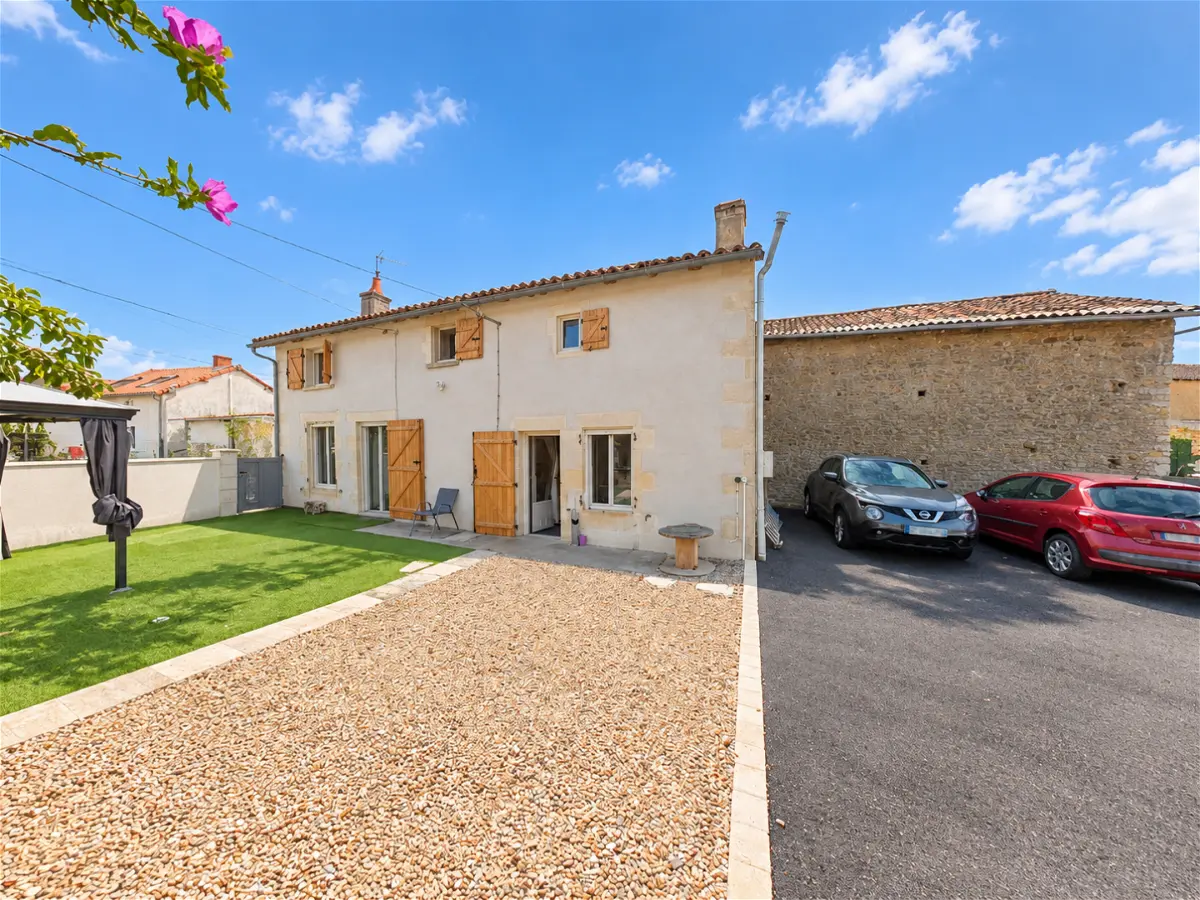 maisonà LA FERRIERE AIROUX