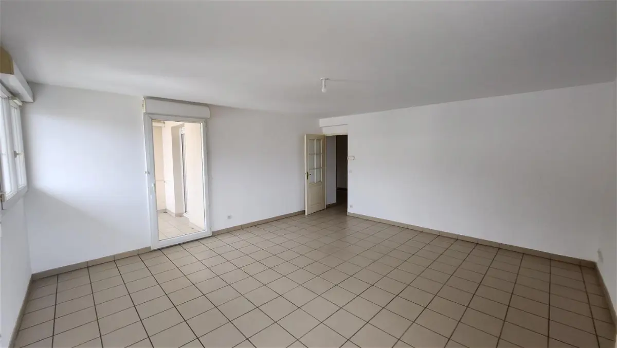 Appartement 3 pièces 72 m² · à Vienne · 71,6 m² · 895 €/mois