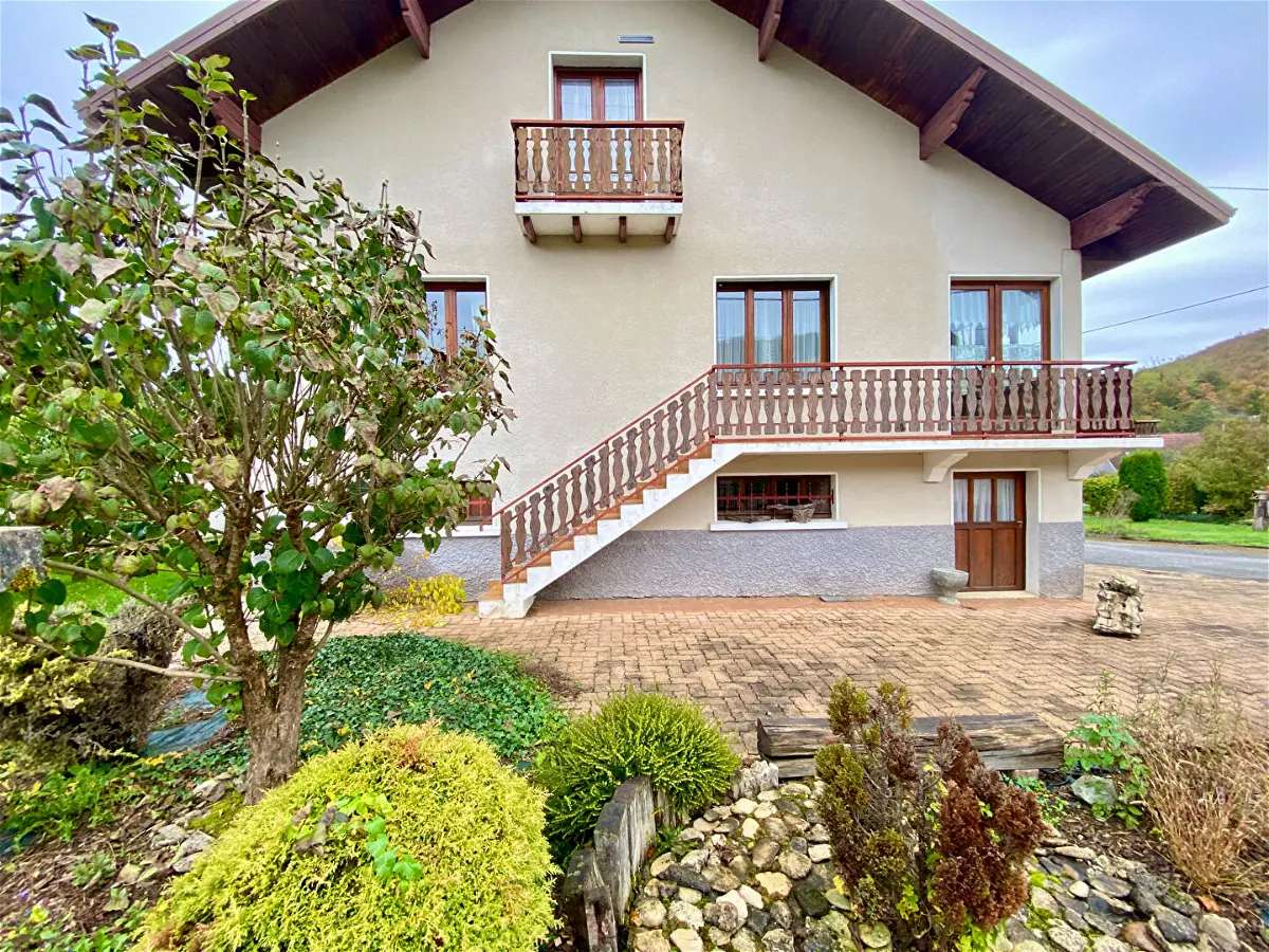 Achat maisonà PONT DE ROIDE VERMONDANS