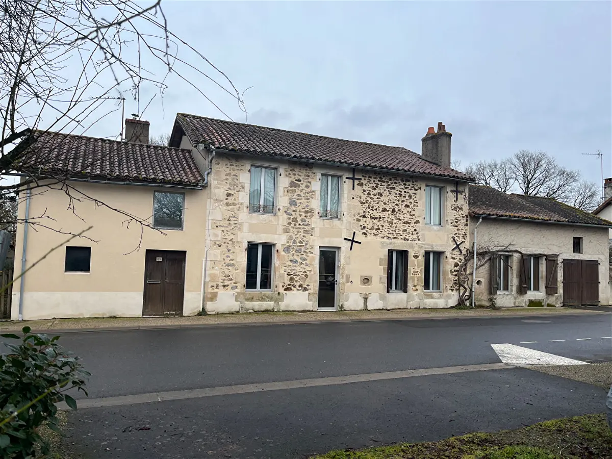 Achat maisonà ADRIERS