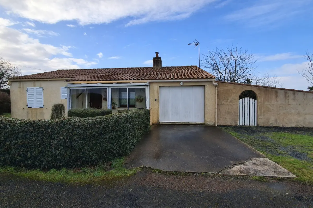 Achat maisonà LES MAGNILS REIGNIERS