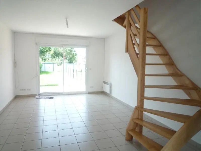 maisonà Maing