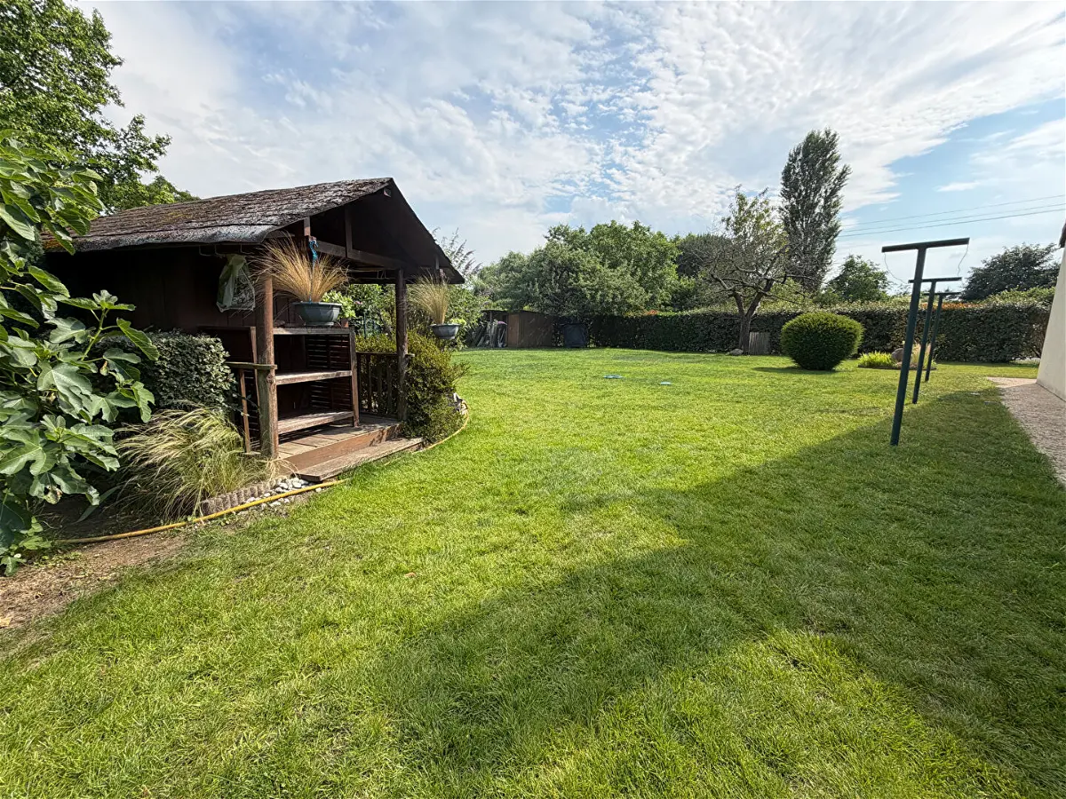 Maison 5 pièces 149 m² · à Yvre L Eveque 72530 · 149 m² · 315 750 €