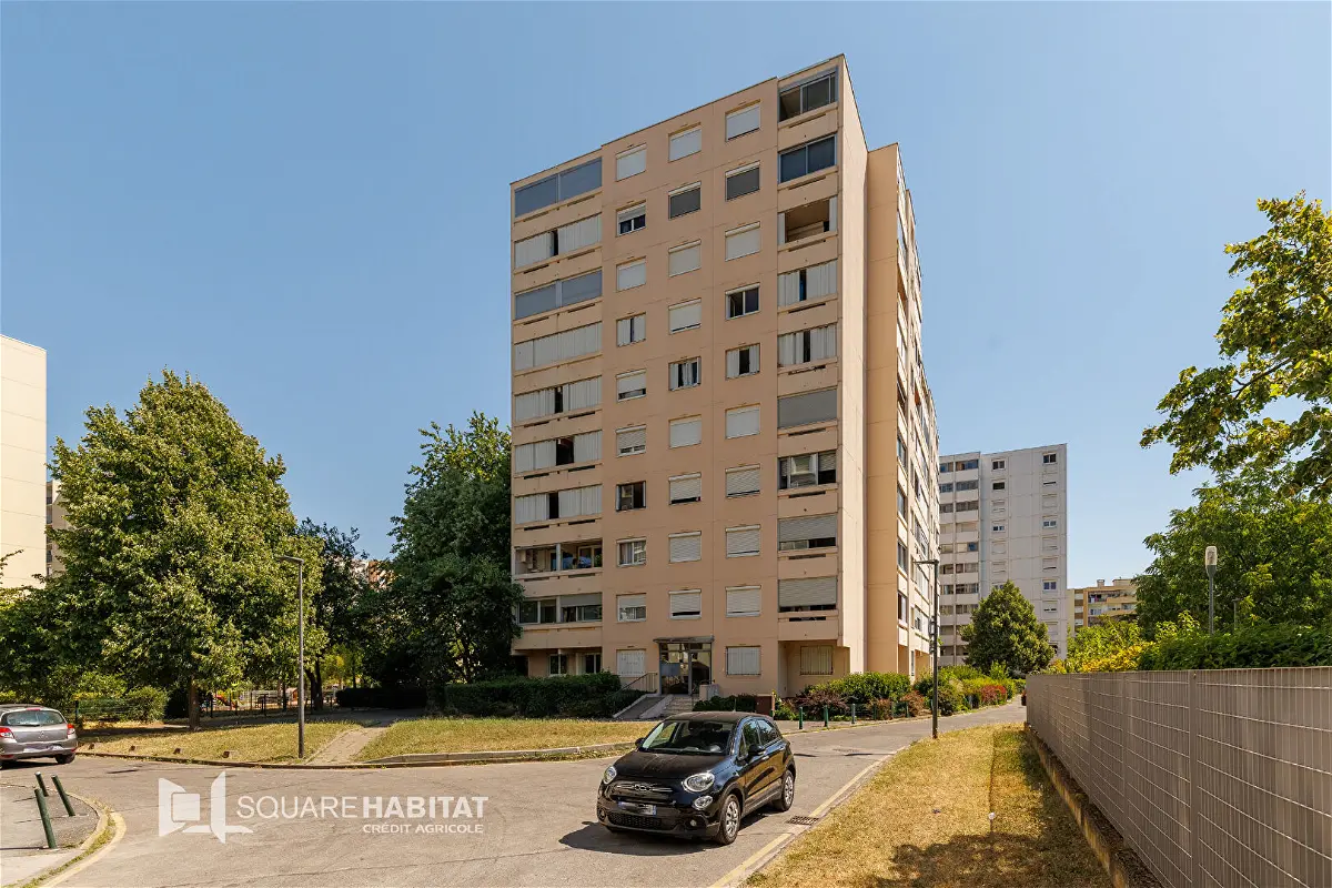 Achat appartementà Vaulx-en-Velin
