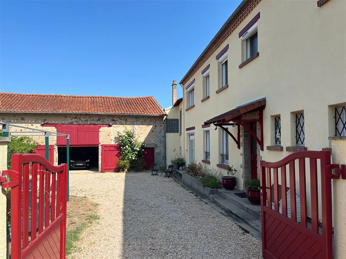 Achat maisonà LE DORAT