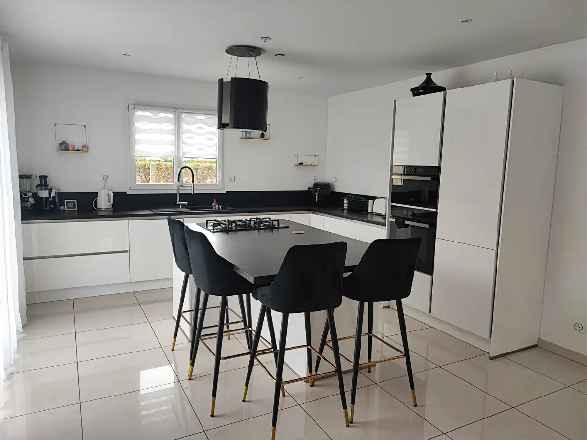 Achat maisonà FLEURY LES AUBRAIS