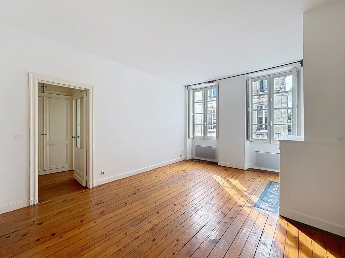 Appartement 44 m² · à Bordeaux · 44 m² · 705 €/mois