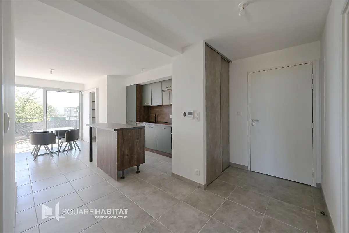 Appartement 3 pièces 63 m² · à Les Abrets en Dauphine 38490 · 62,6 m² · 212 000 €