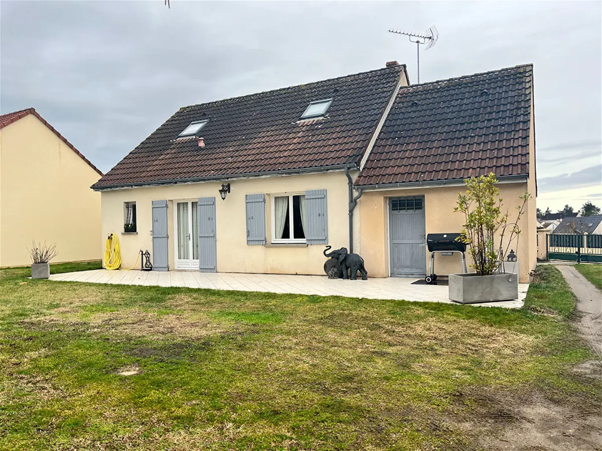 Achat maisonà SAINT DENIS DE L HOTEL