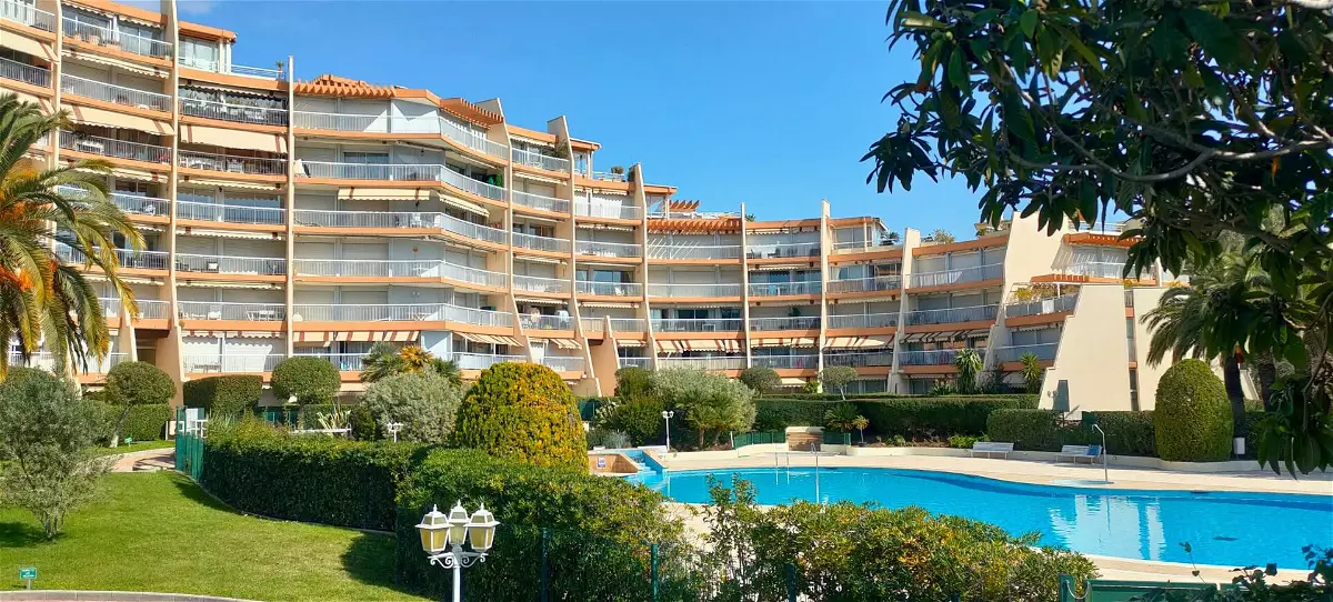 Achat appartementà MANDELIEU LA NAPOULE