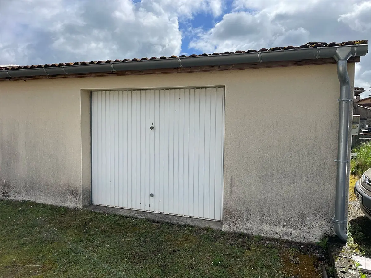 stationnementà VARILHES