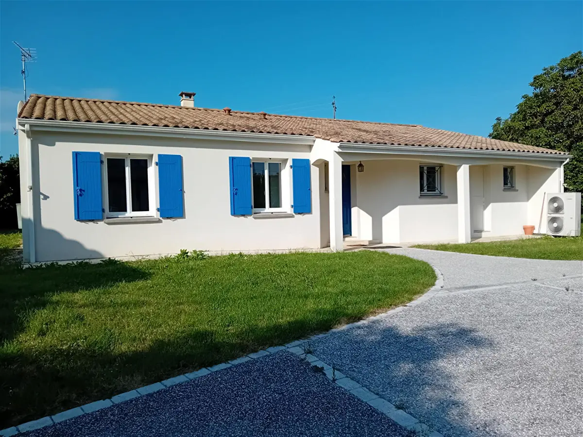 maisonà COURCOURY