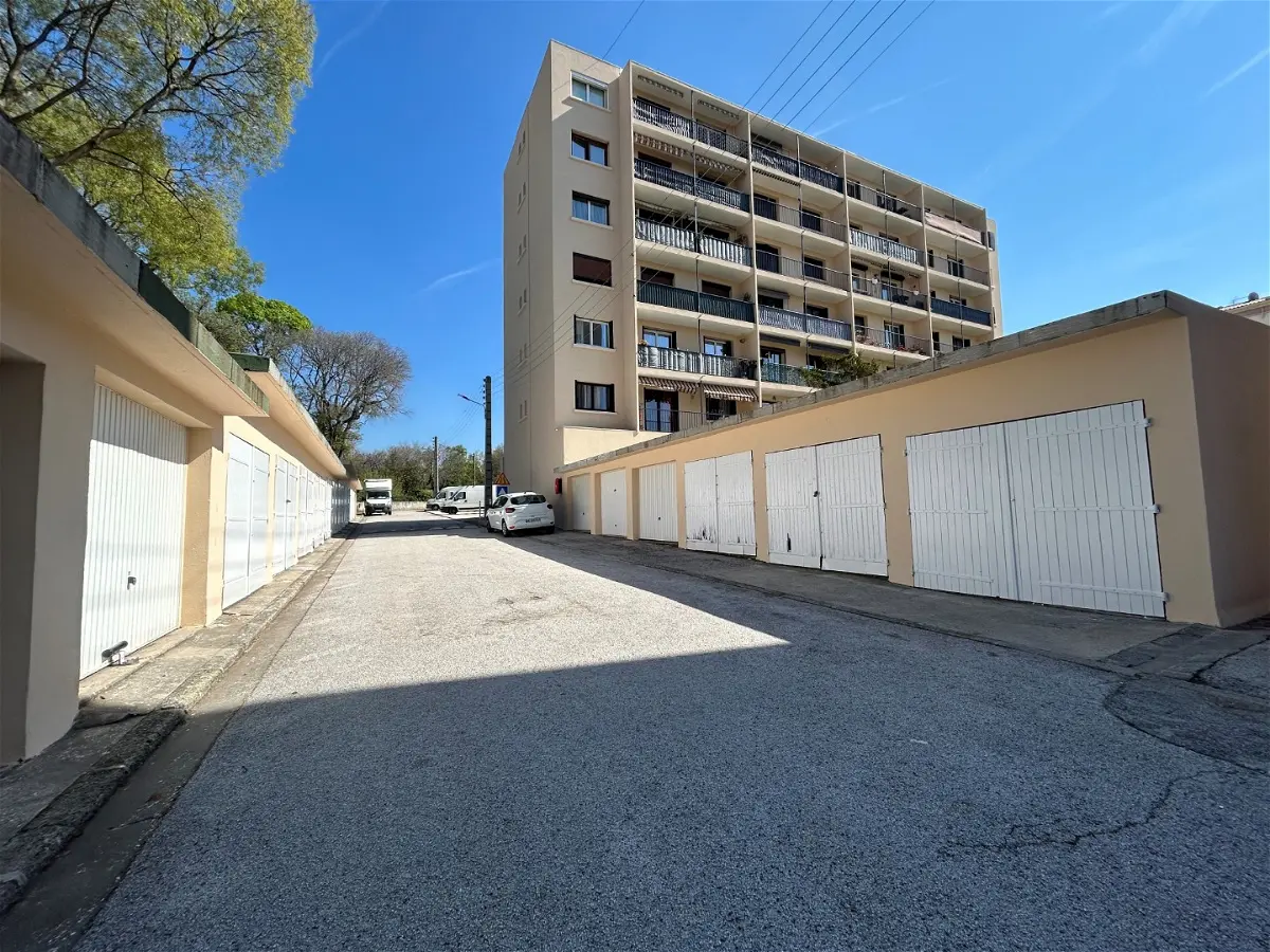 stationnementà TOULON