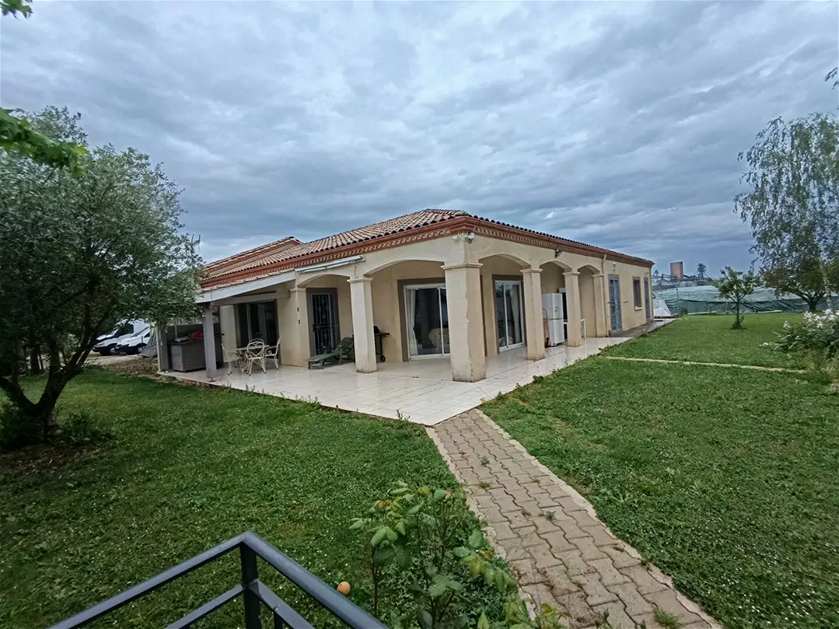 Achat maisonà SAINTE LIVRADE SUR LOT