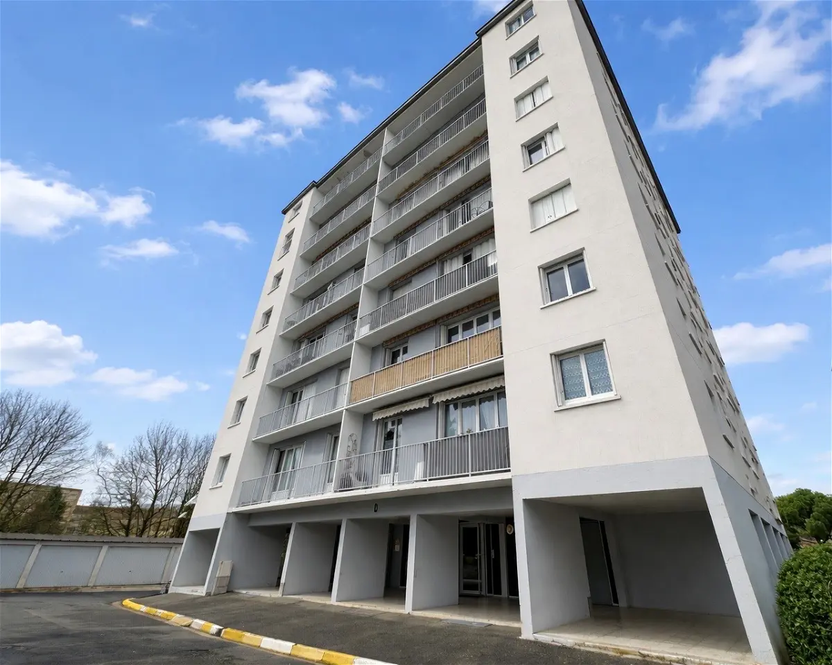 Achat appartementà LUCE