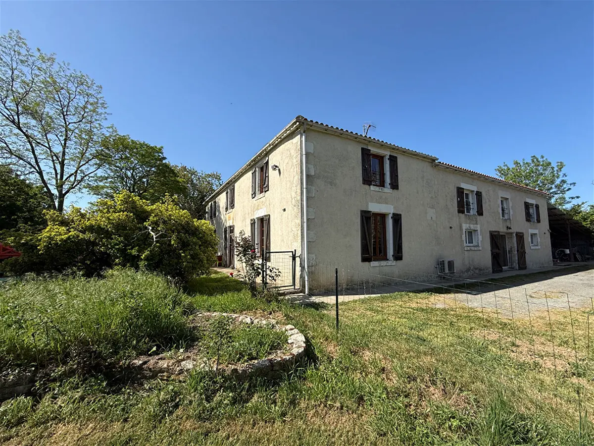 Achat maisonà SAINT JEAN DE LIVERSAY