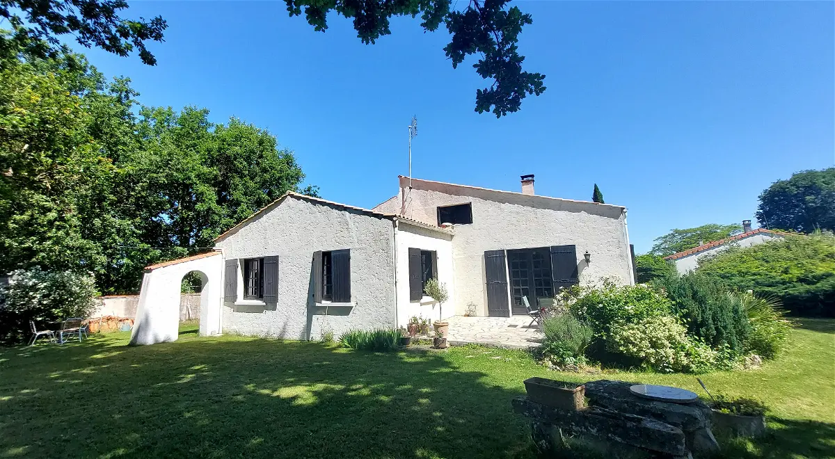 Achat maisonà BOURCEFRANC LE CHAPUS