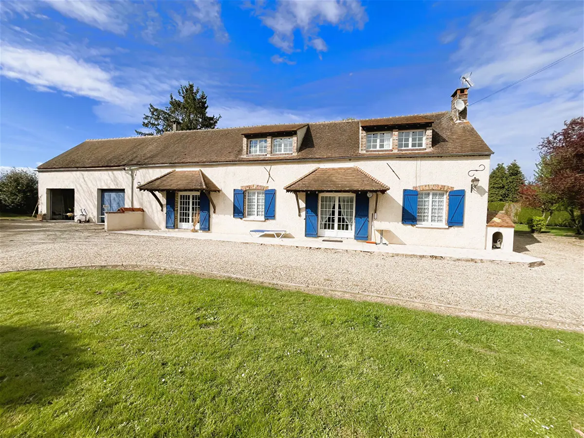 Achat maisonà MONTACHER VILLEGARDIN