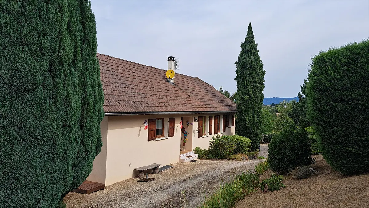 Maison 5 pièces 171 m² · à Saint Beron 73520 · 171 m² · 432 000 €