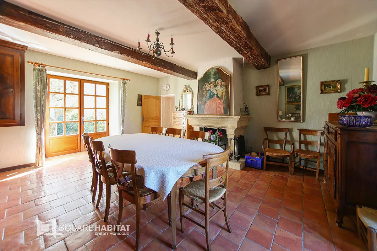 Maison 6 pièces 155 m² · à Essarts en Bocage 85140 · 155 m² · 264 000 €