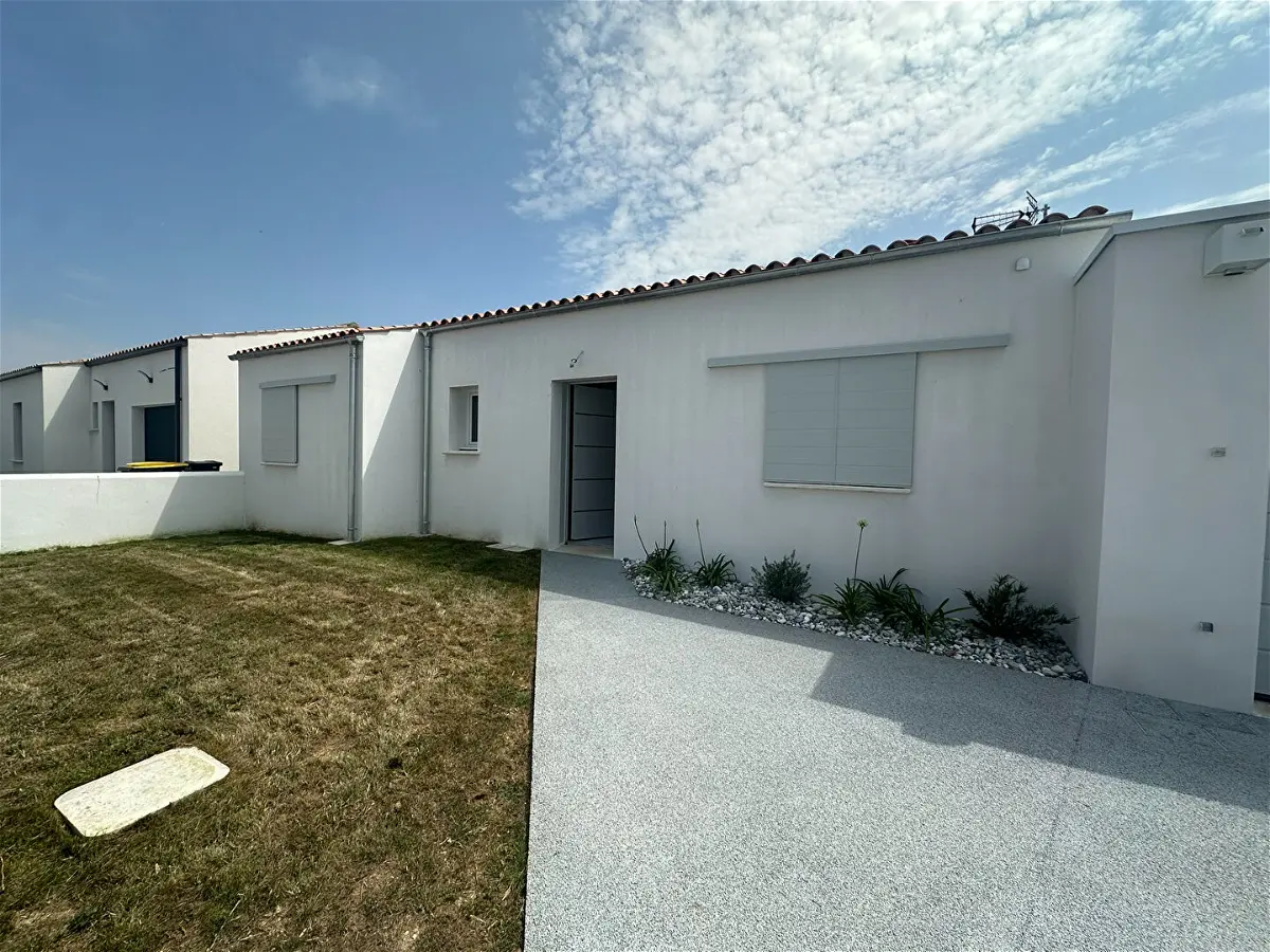 maisonà CHARRON