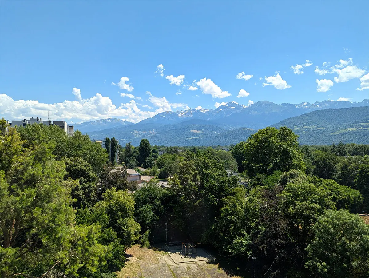 Achat appartementà MEYLAN