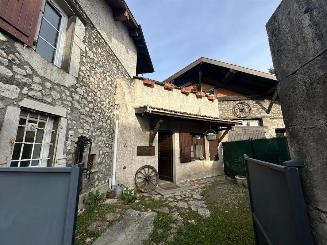 maisonà Montbonnot-Saint-Martin