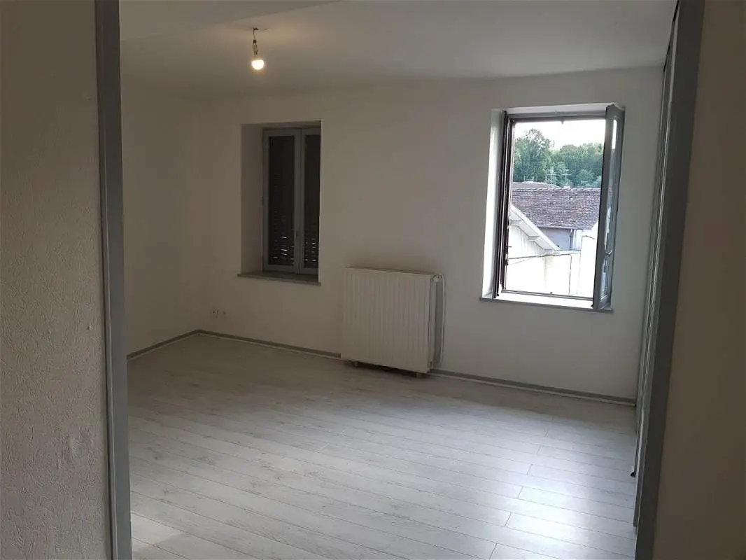 Appartement 3 pièces 65 m² · à La Tour-du-Pin · 64,8 m² · 685 €/mois