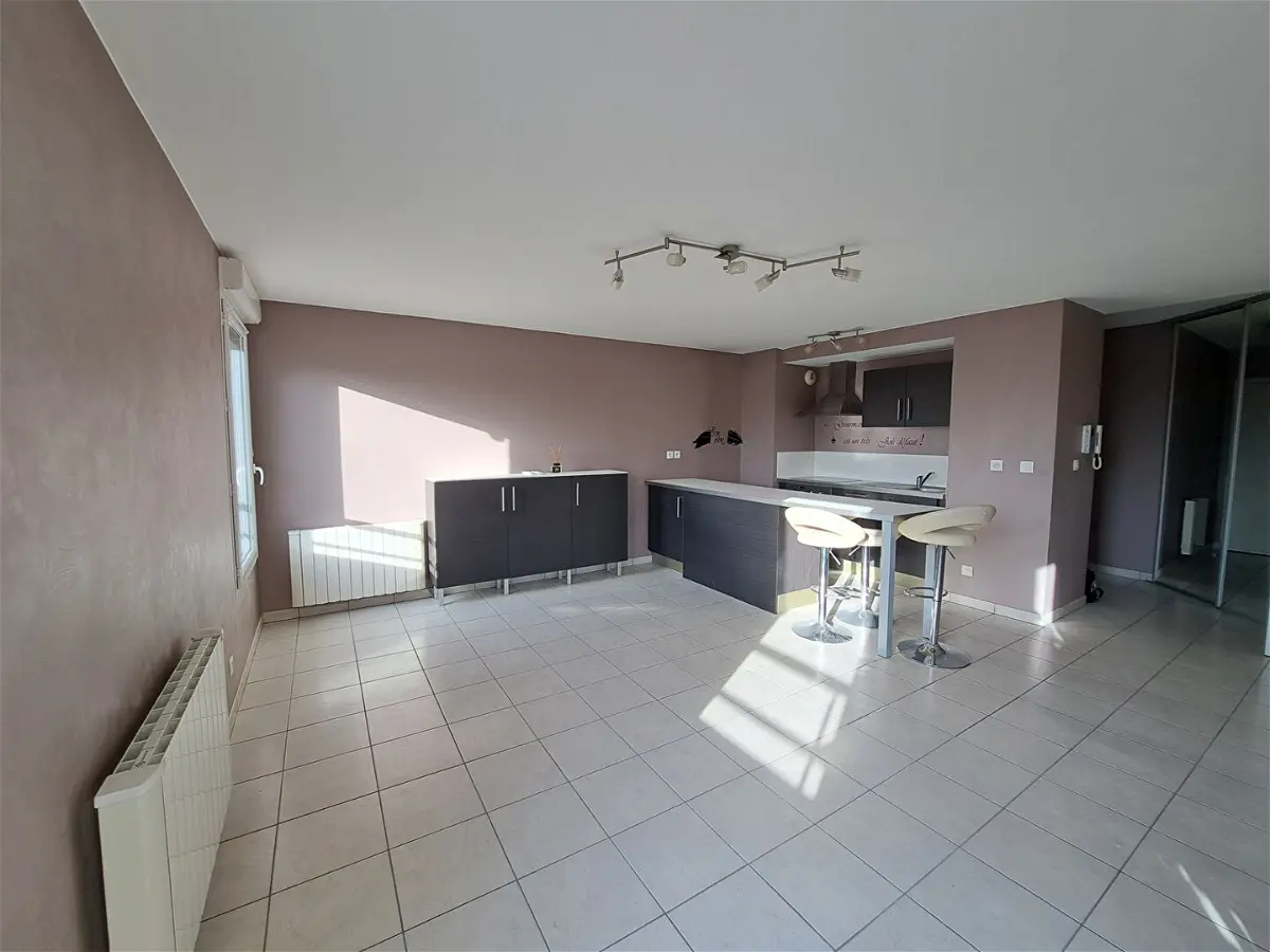 Achat appartementà DECINES CHARPIEU