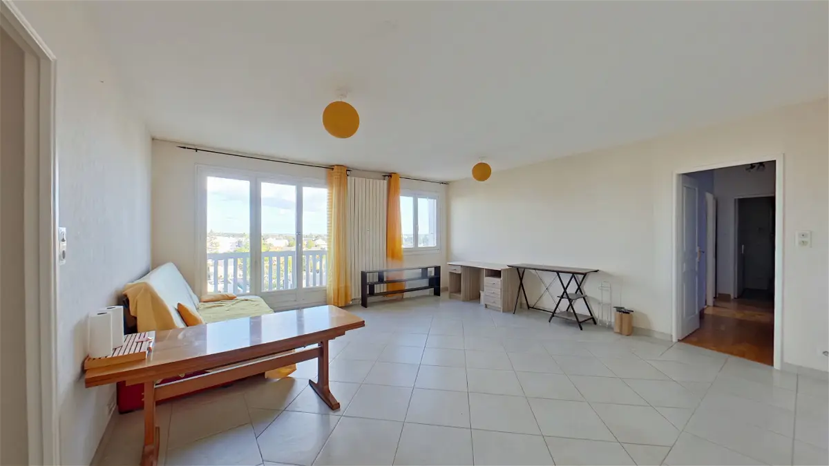 Appartement 3 pièces 75 m² · à Tours · 75 m² · 125 000 €