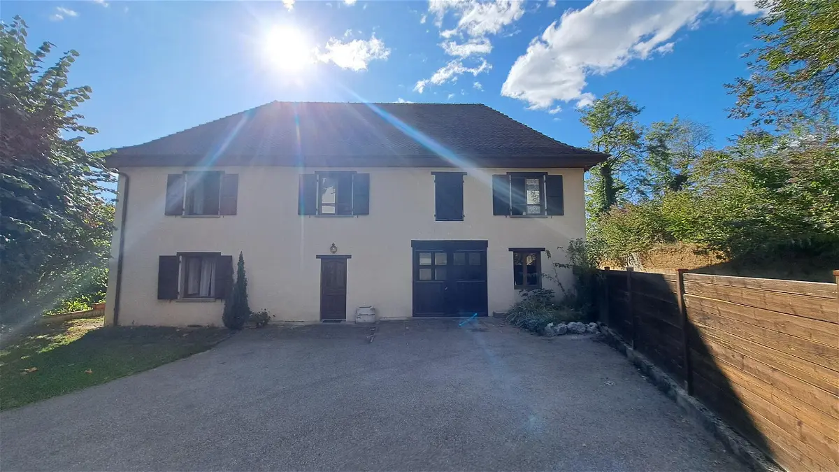 Maison 8 pièces 192 m² · à Domessin 73330 · 192 m² · 350 000 €