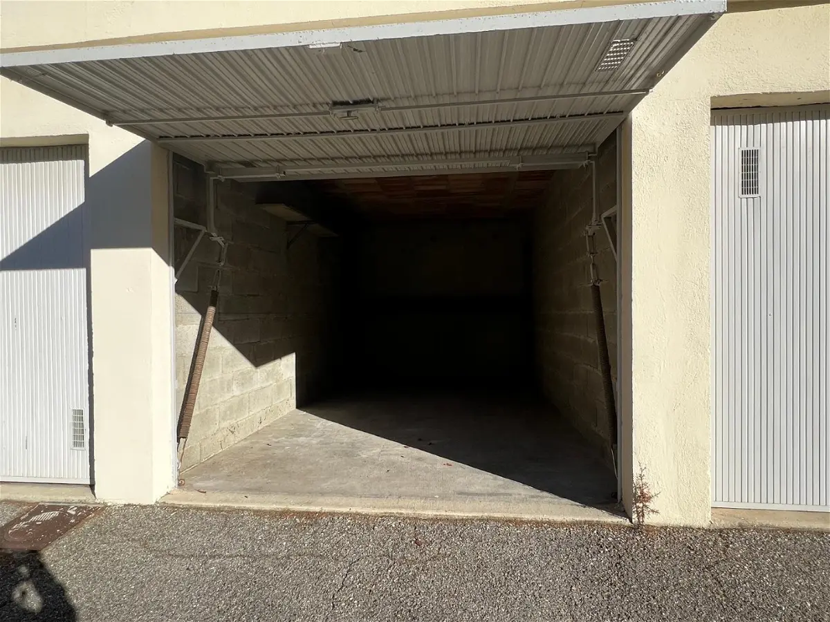 stationnementà ALLAUCH