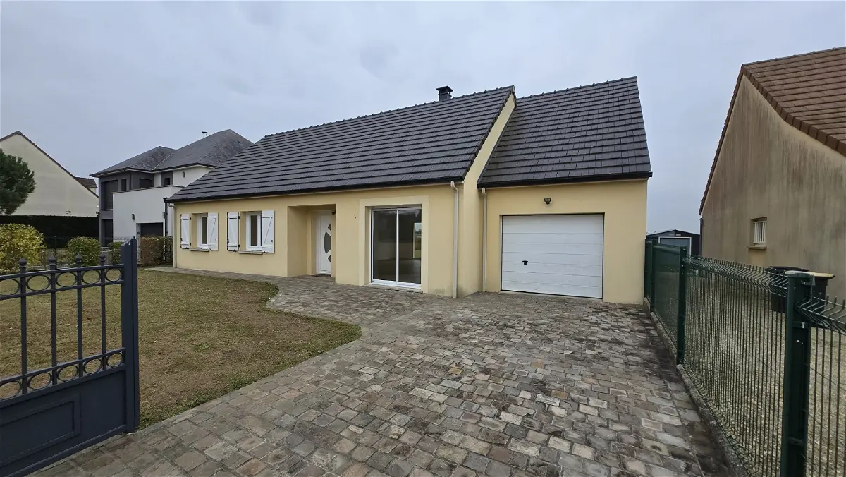 maisonà CHAMPHOL