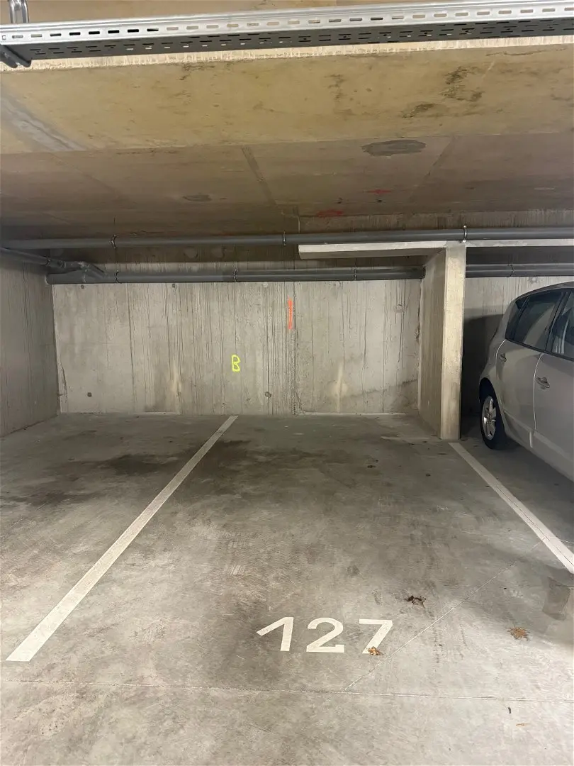 stationnementà JOUE LES TOURS