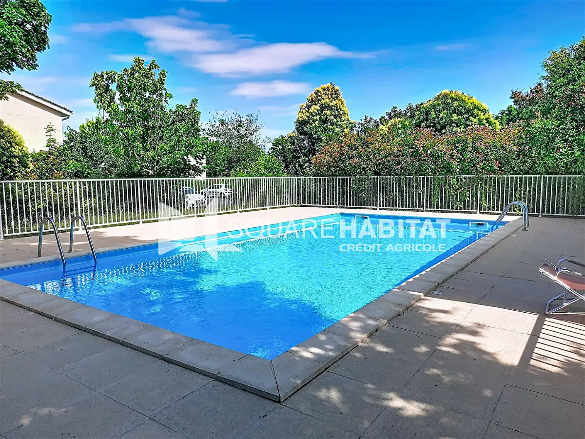 Appartement 2 pièces 45 m² · à Saint-Jean-d'Angély · 44,6 m² · 70 000 €