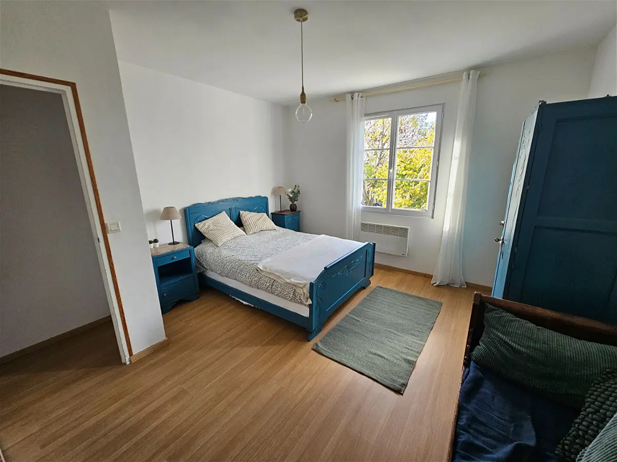 maisonà LA ROCHE NEUVILLE