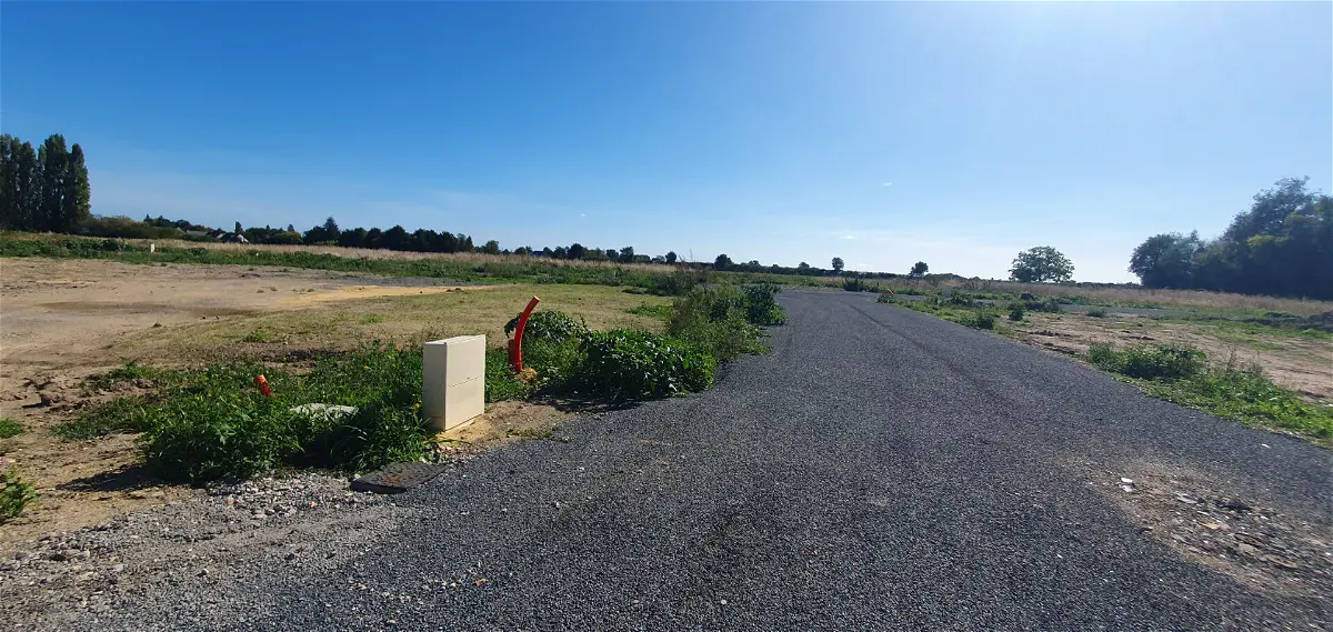 Achat terrainà LA MENITRE