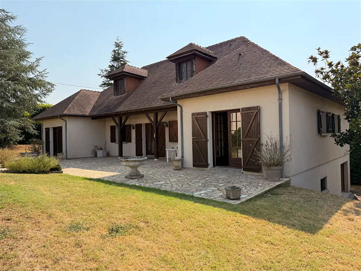 Maison 5 pièces 171 m² · à La Roche Posay 86270 · 171,1 m² · 303 000 €