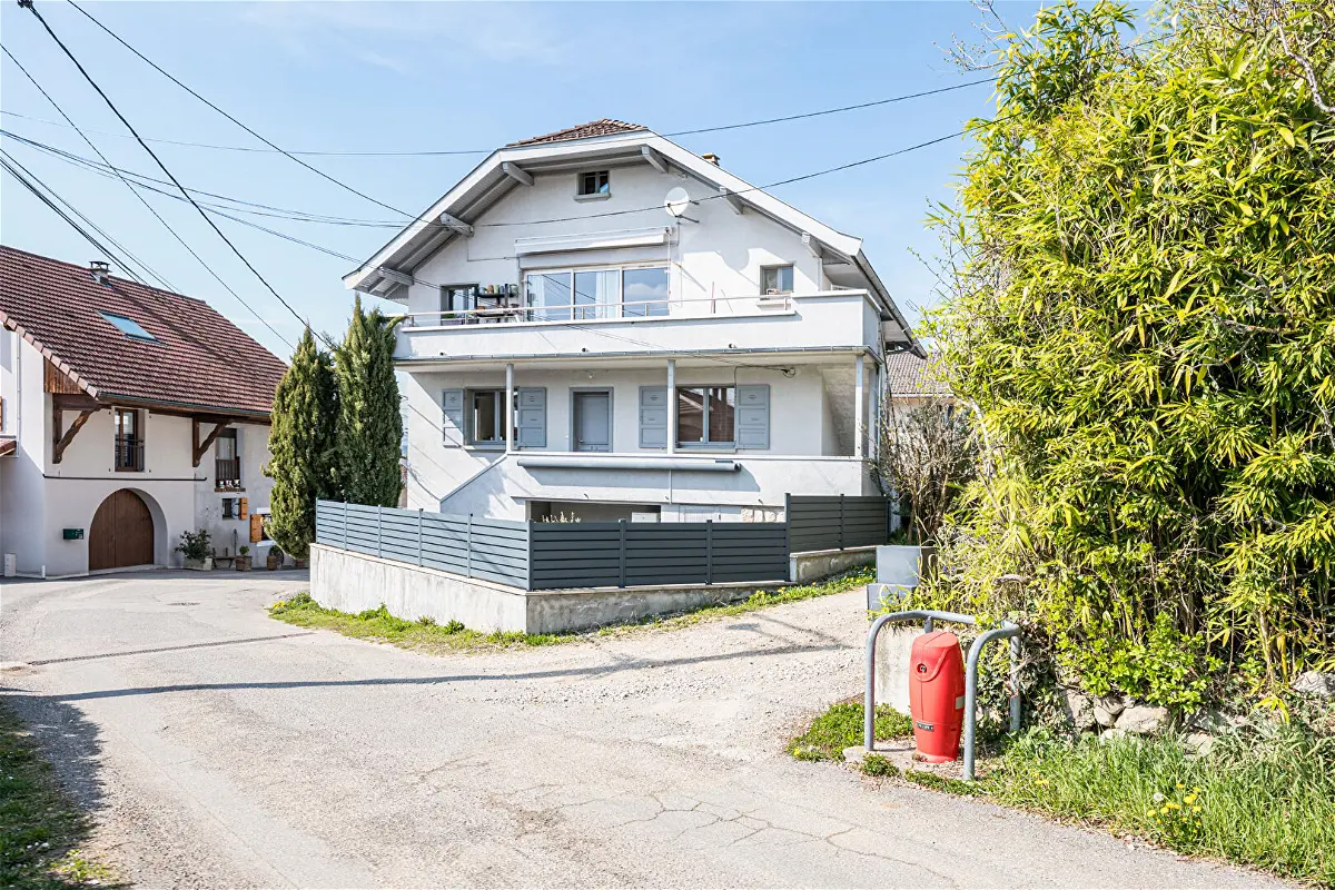 Achat appartementà CRUSEILLES