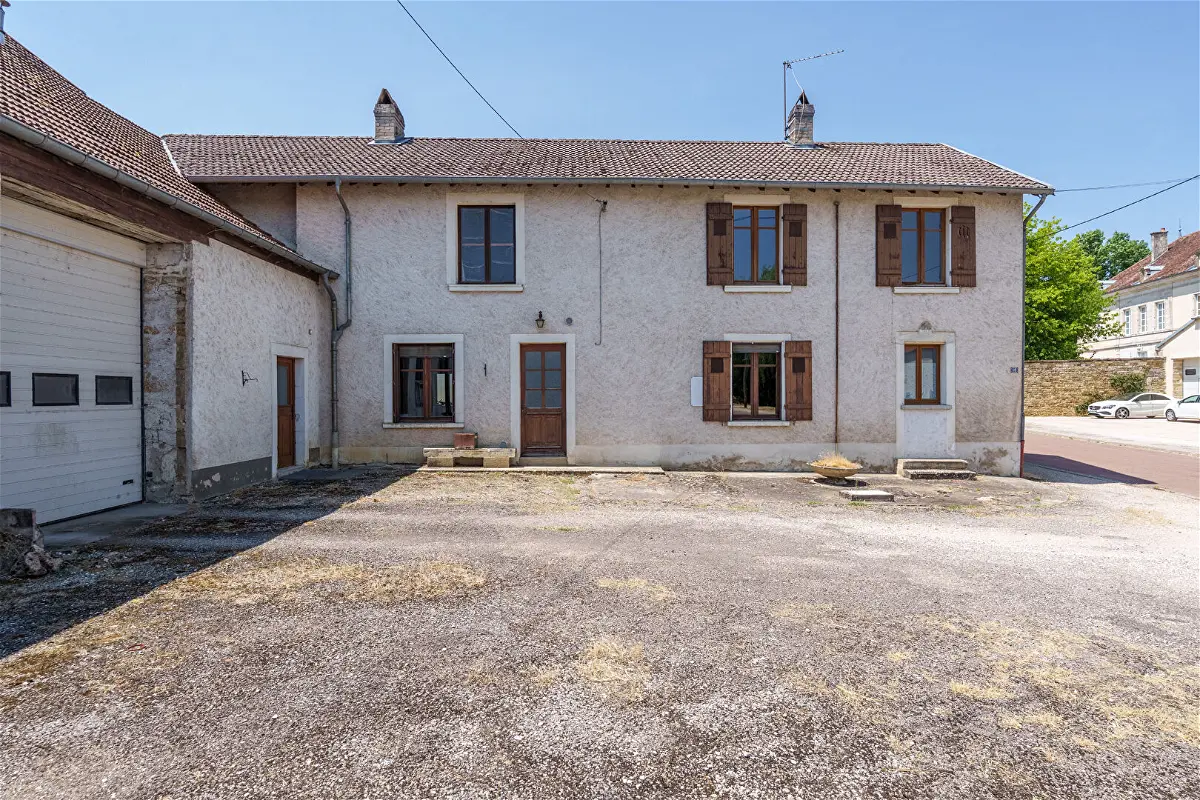 Achat maisonà VILLEGUSIEN LE LAC