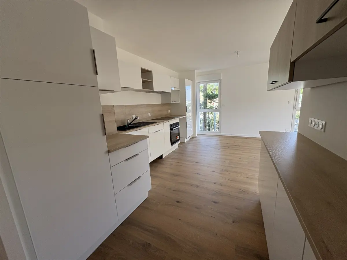 appartementà CHALANS