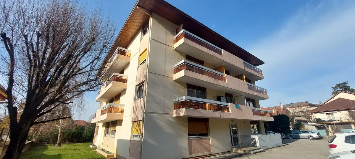 Achat appartementà ETREMBIERES